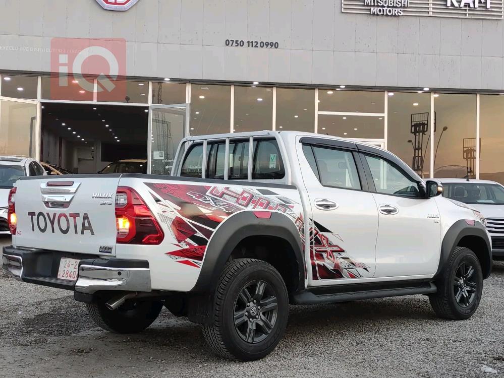 Toyota Hilux